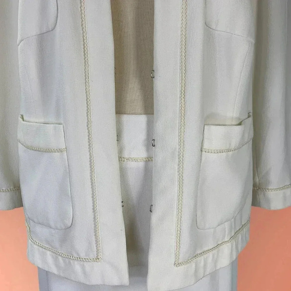 Focus on Suits Two Piece Blazer Suit Jacket Pencil Skirt Set Size 22W Ivory - Picture 6 of 16